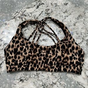 Victoria’s Secret Criss Criss Back Sports Bra - Large